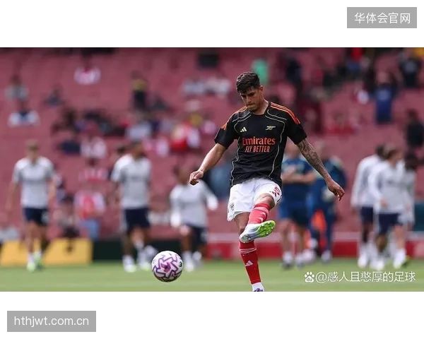 从勒沃库森租借至阿森纳的因卡皮耶在英超历练后防守更加稳健,将成为后防线的定海神针。 从勒沃库森租借至阿森纳的因卡皮耶在英超历练后防守更加稳健,将成为后防线的定海神针。